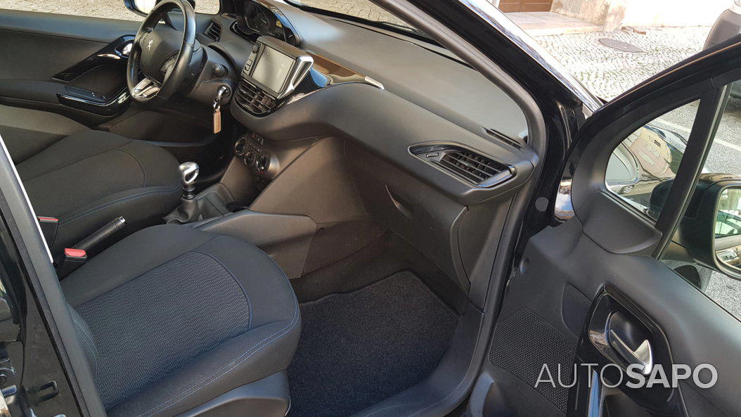 Peugeot 208 1.5 BlueHDi Allure Pack de 2019