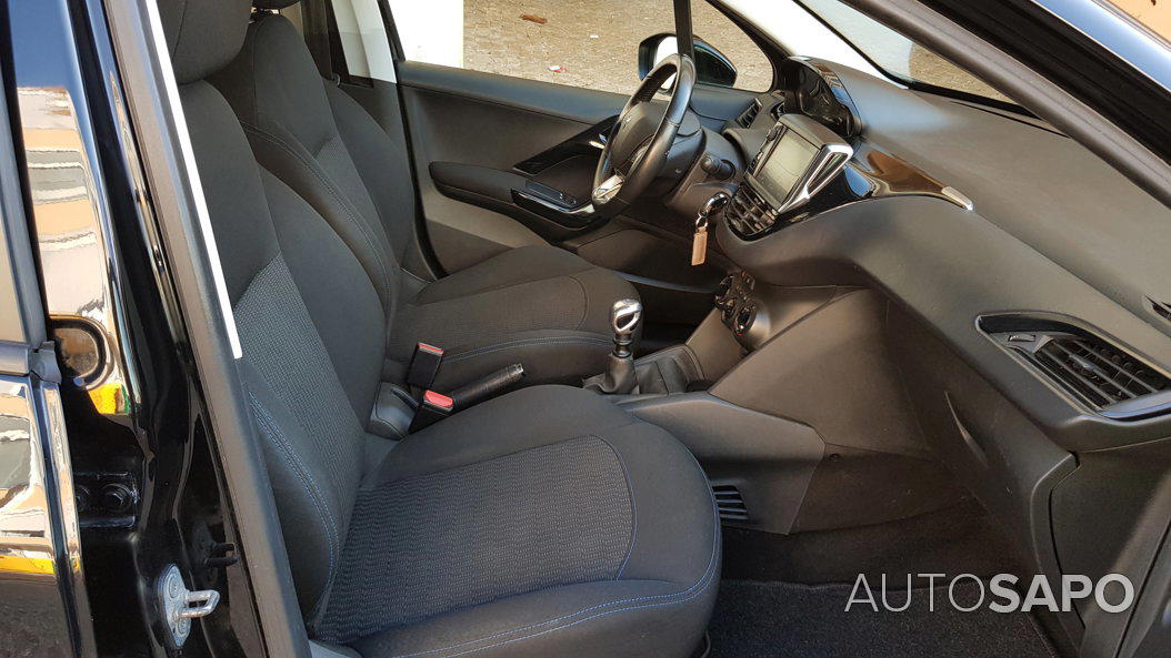Peugeot 208 1.5 BlueHDi Allure Pack de 2019