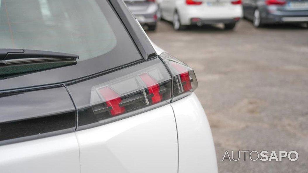 Peugeot 2008 1.2 PureTech Active Pack de 2021