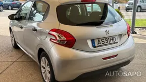 Peugeot 208 de 2014