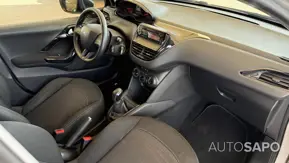 Peugeot 208 de 2014