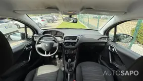 Peugeot 208 de 2014