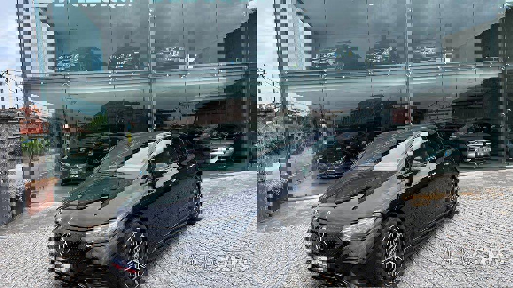 Mercedes-Benz EQE de 2024