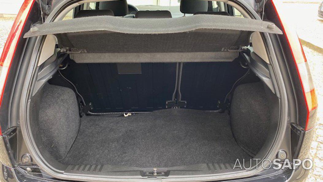 Ford Fiesta 1.25 X-Trend de 2004