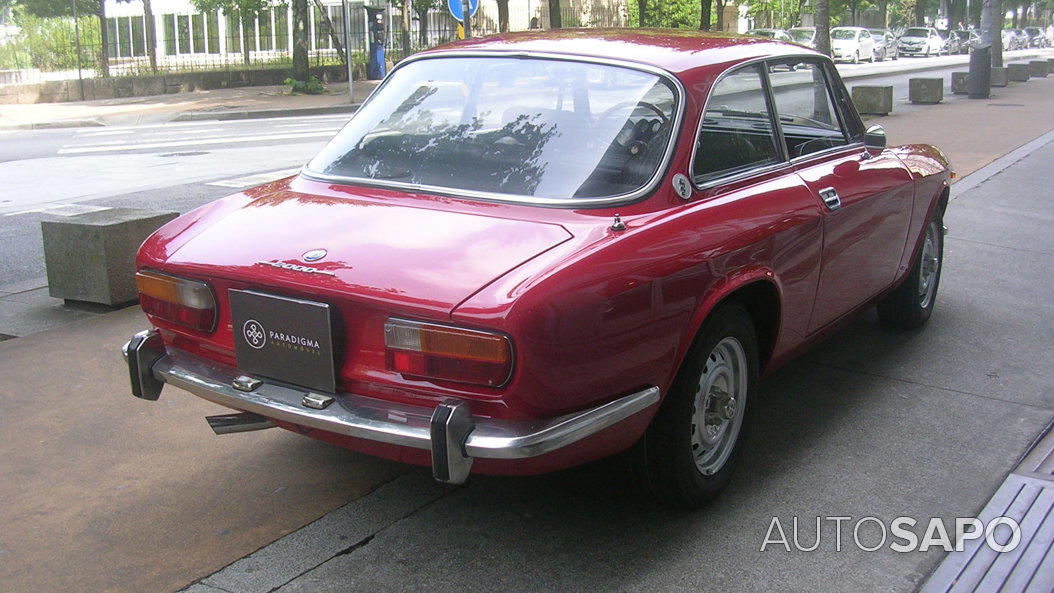 Alfa Romeo 2000 GTV de 1975
