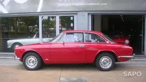Alfa Romeo 2000 GTV de 1975