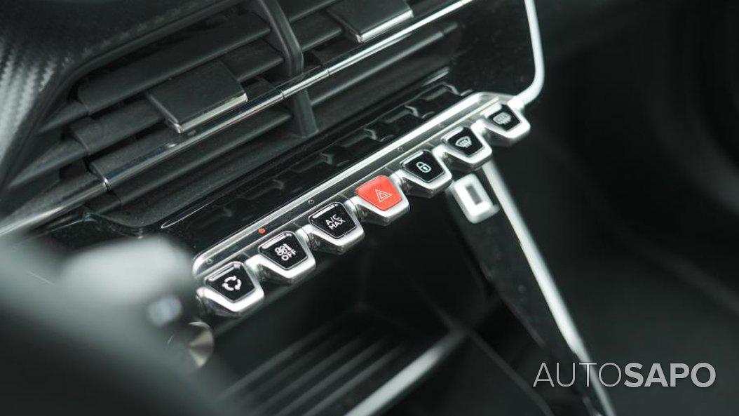 Peugeot 2008 1.2 PureTech Active de 2021