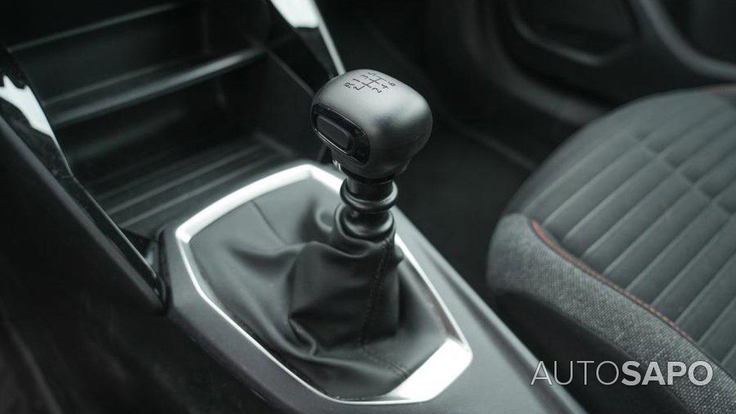 Peugeot 2008 1.2 PureTech Active de 2021