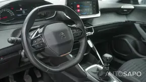 Peugeot 2008 1.2 PureTech Active de 2021