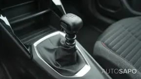 Peugeot 2008 1.2 PureTech Active de 2021