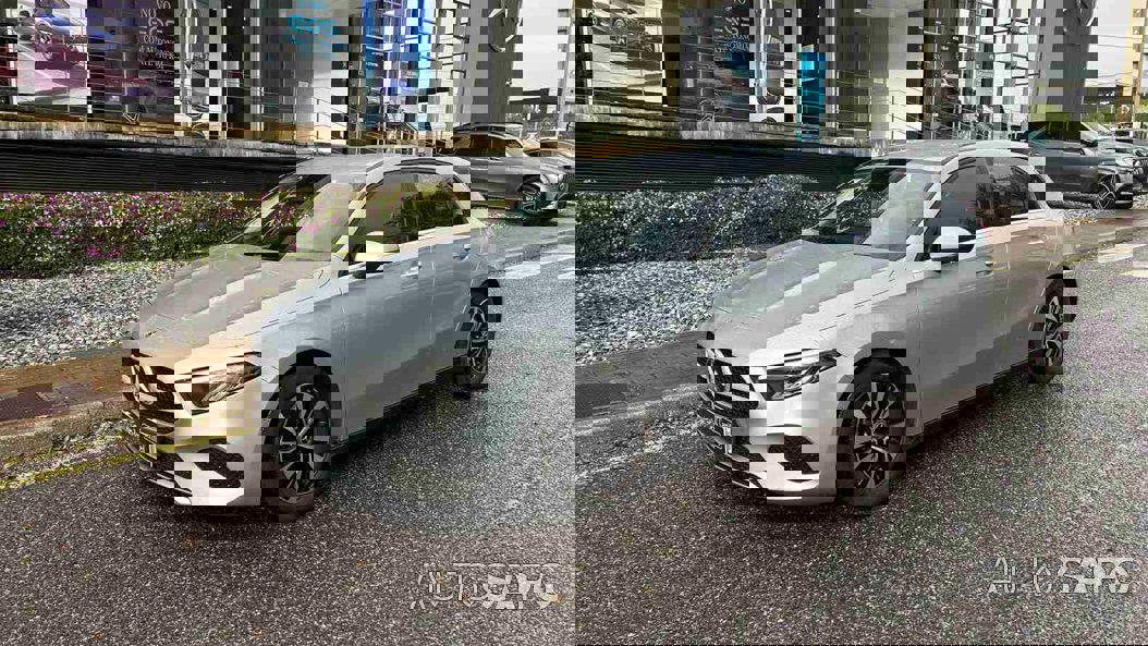 Mercedes-Benz Classe A 200 de 2024