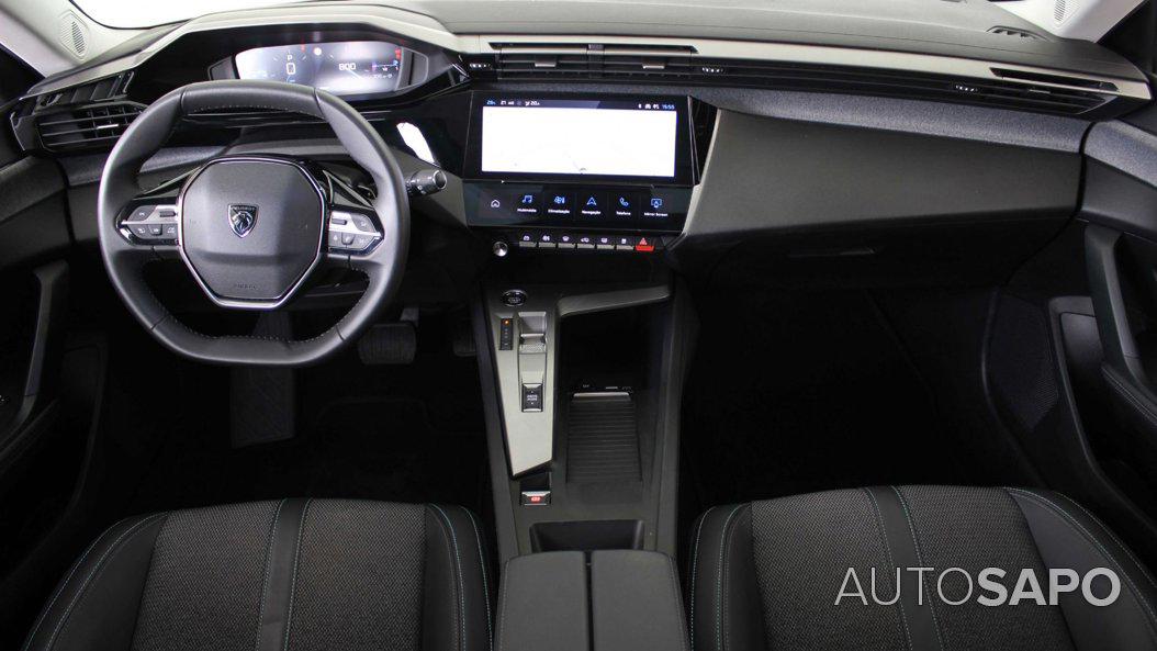 Peugeot 308 1.2 PureTech Allure EAT8 de 2024
