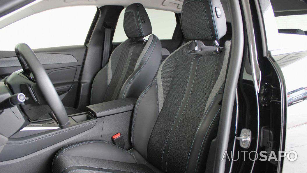 Peugeot 308 1.2 PureTech Allure EAT8 de 2024