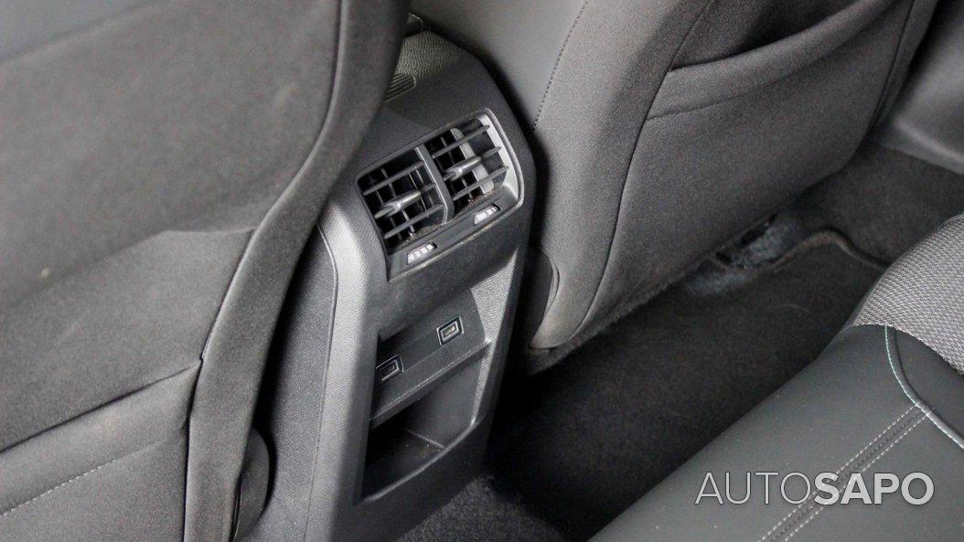 Peugeot 308 1.2 PureTech Allure EAT8 de 2024