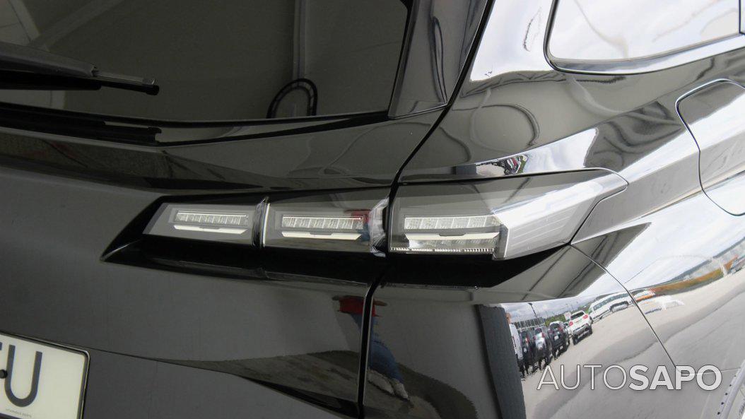 Peugeot 308 1.2 PureTech Allure EAT8 de 2024
