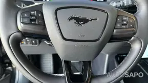 Ford Mustang Mach-E de 2022