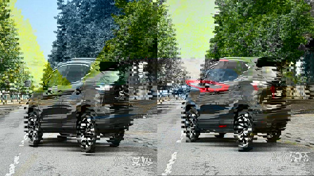 Nissan Qashqai 1.2 DIG-T N-Connecta de 2015