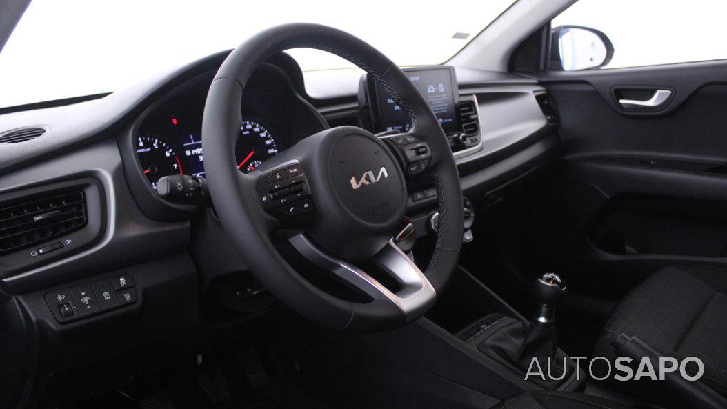 Kia Rio de 2023