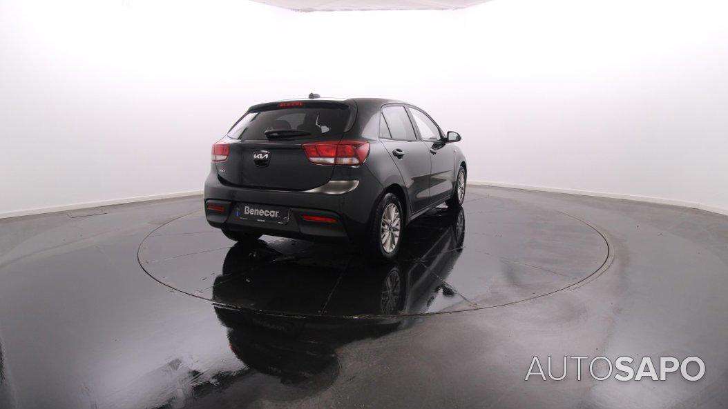 Kia Rio de 2023