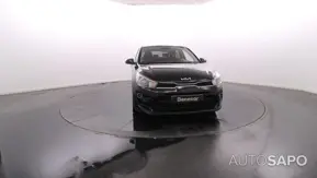 Kia Rio de 2023
