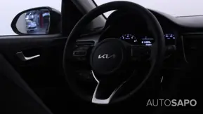 Kia Rio de 2023