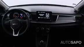 Kia Rio de 2023