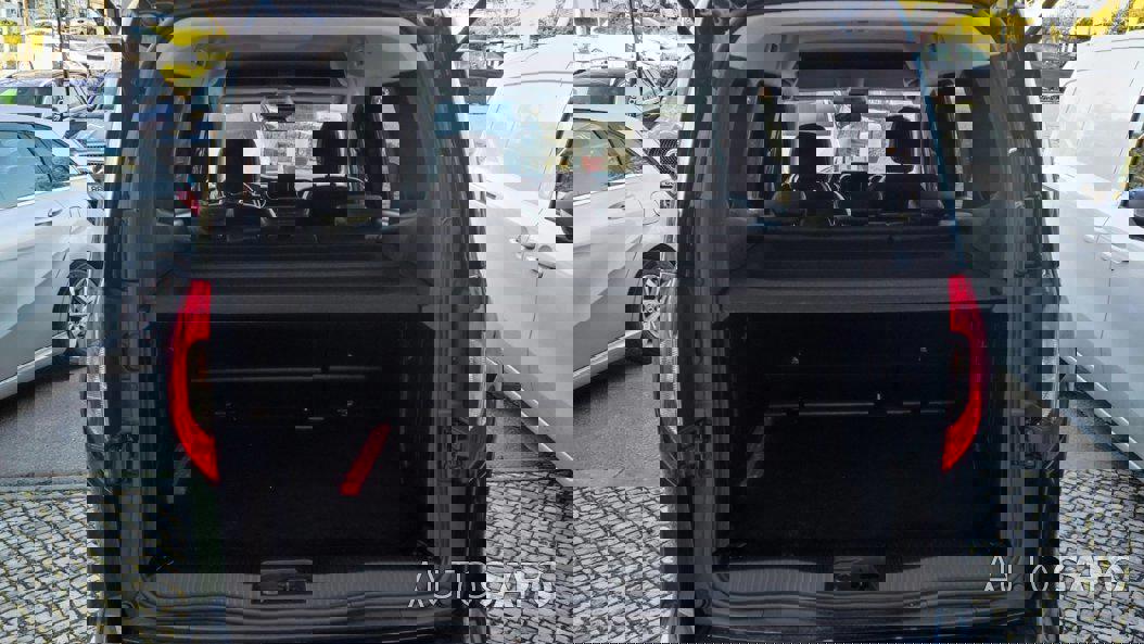 Mercedes-Benz Classe T de 2024