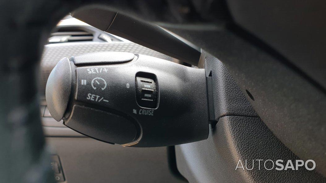 Peugeot 2008 1.2 PureTech Signature de 2019