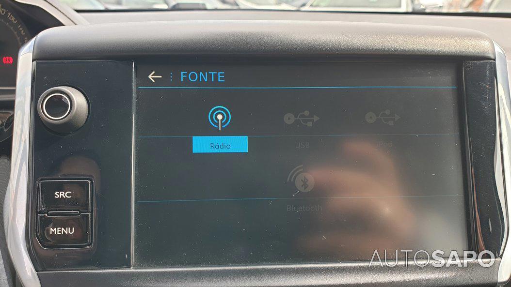 Peugeot 2008 1.2 PureTech Signature de 2019