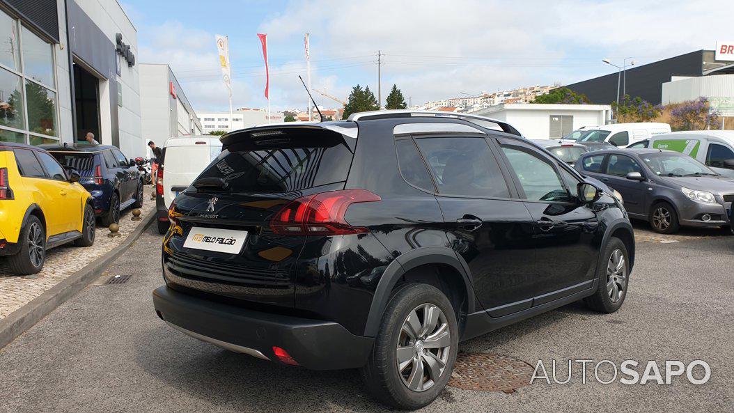 Peugeot 2008 1.2 PureTech Signature de 2019