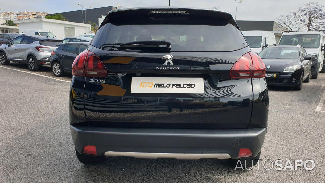 Peugeot 2008 1.2 PureTech Signature de 2019