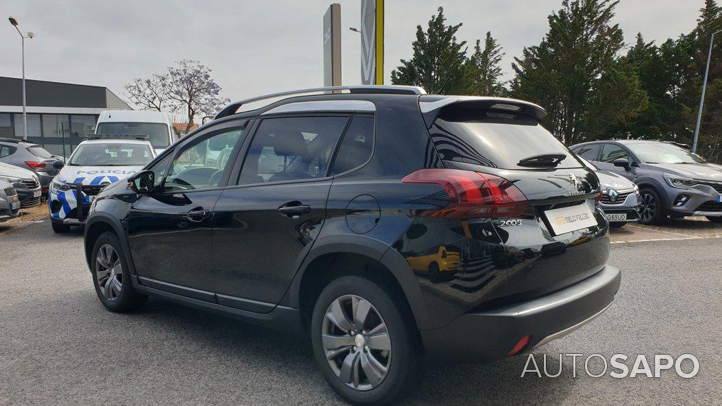 Peugeot 2008 1.2 PureTech Signature de 2019