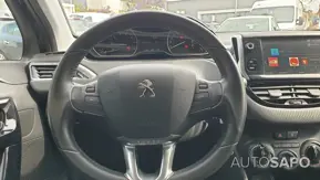 Peugeot 2008 1.2 PureTech Signature de 2019