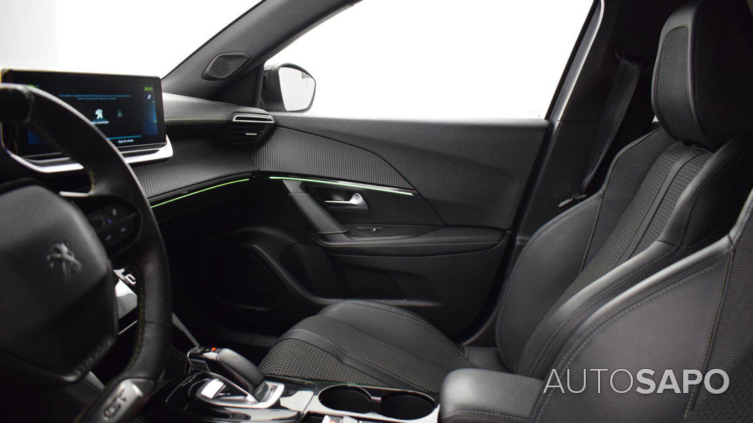 Peugeot e-2008 GT de 2023
