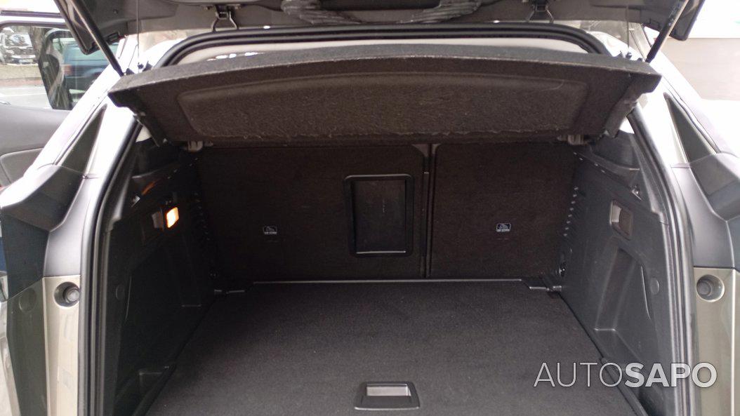 Peugeot 3008 1.2 PureTech Allure EAT6 de 2018