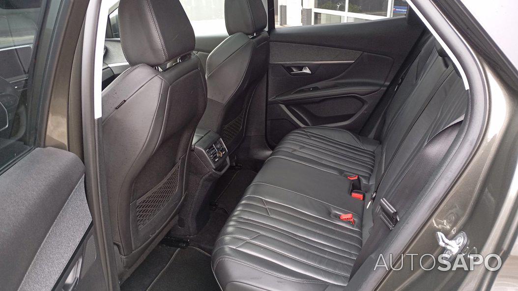 Peugeot 3008 1.2 PureTech Allure EAT6 de 2018