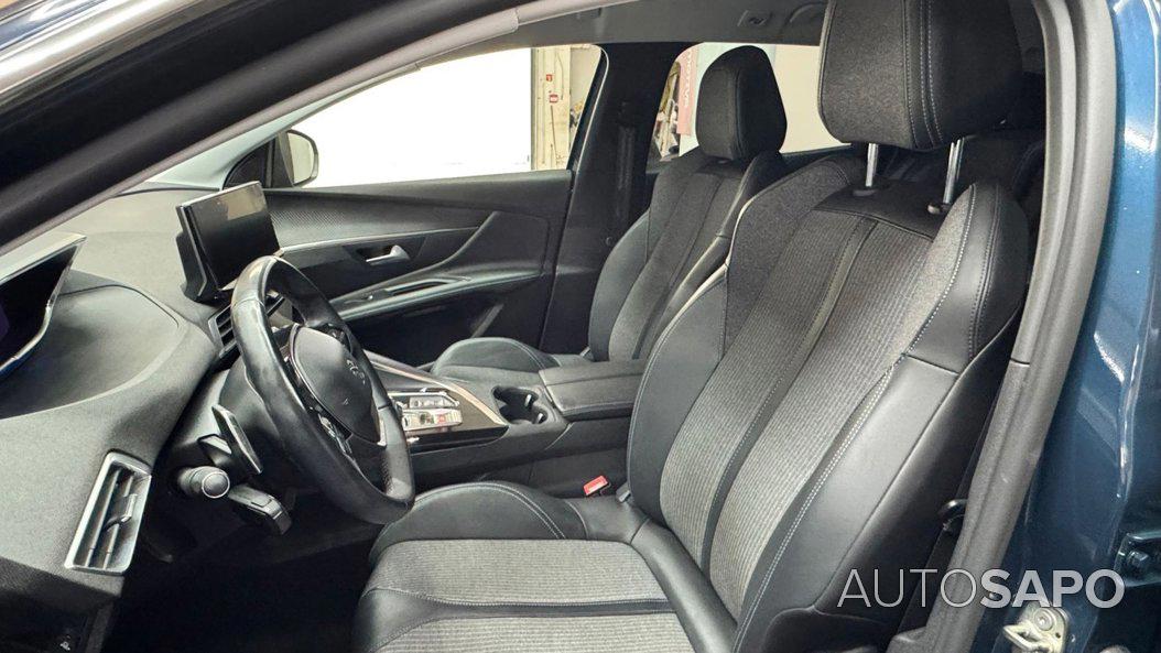 Peugeot 3008 1.2 PureTech Allure EAT8 de 2021