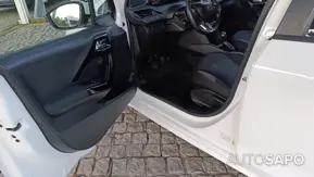 Peugeot 208 de 2014