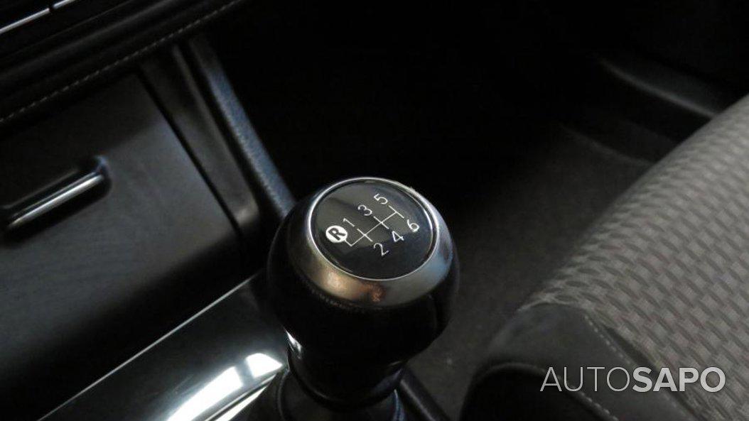 Toyota Auris 1.4 D-4D Comfort+P.Sport+Navi de 2018