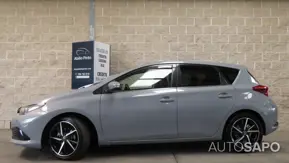 Toyota Auris 1.4 D-4D Comfort+P.Sport+Navi de 2018