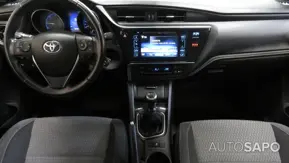 Toyota Auris 1.4 D-4D Comfort+P.Sport+Navi de 2018