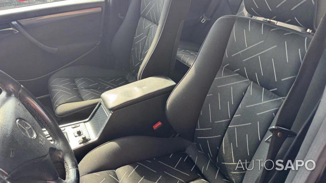 Mercedes-Benz Classe C 220 CDi Elegance de 2000