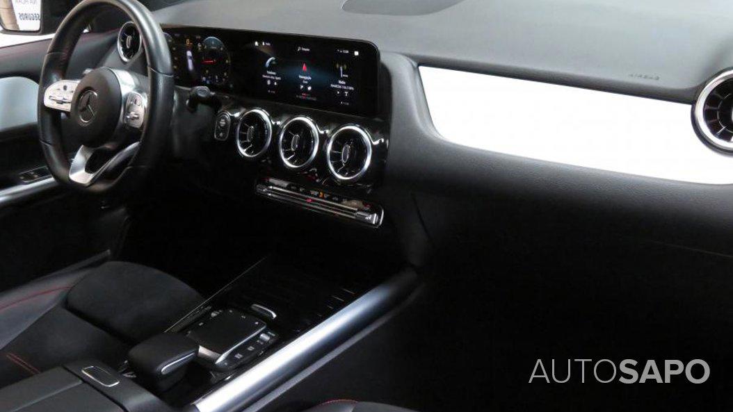 Mercedes-Benz Classe GLA 180 d AMG Line de 2023