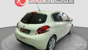 Peugeot 208 1.2 PureTech Style de 2018