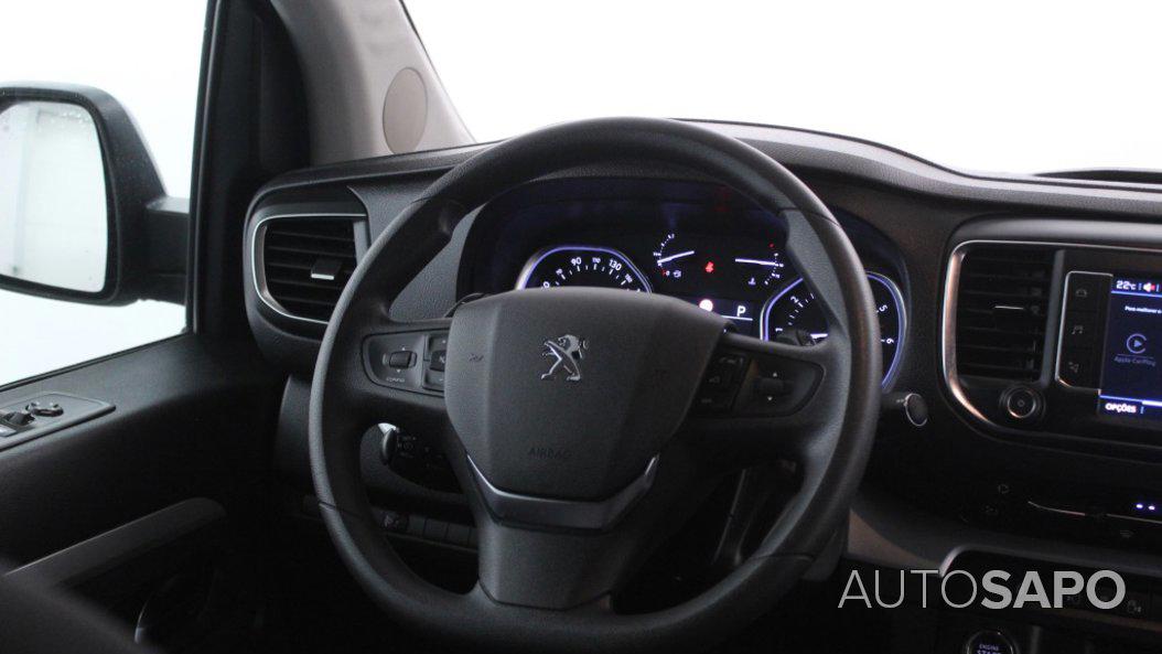Peugeot Traveller de 2020