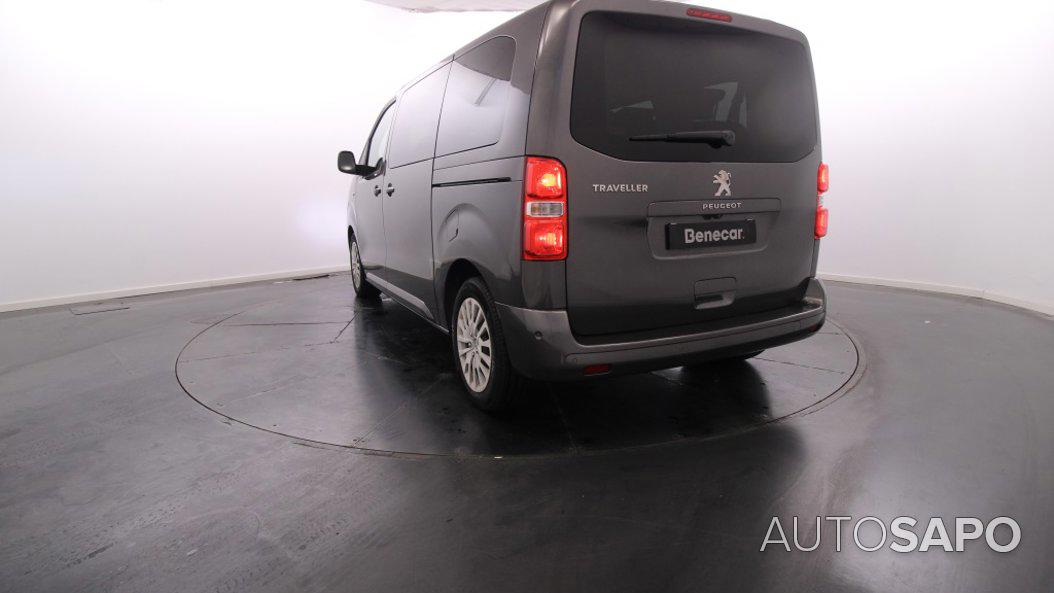 Peugeot Traveller de 2020