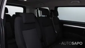 Peugeot Traveller de 2020