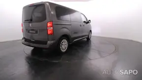 Peugeot Traveller de 2020