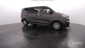 Peugeot Traveller de 2020