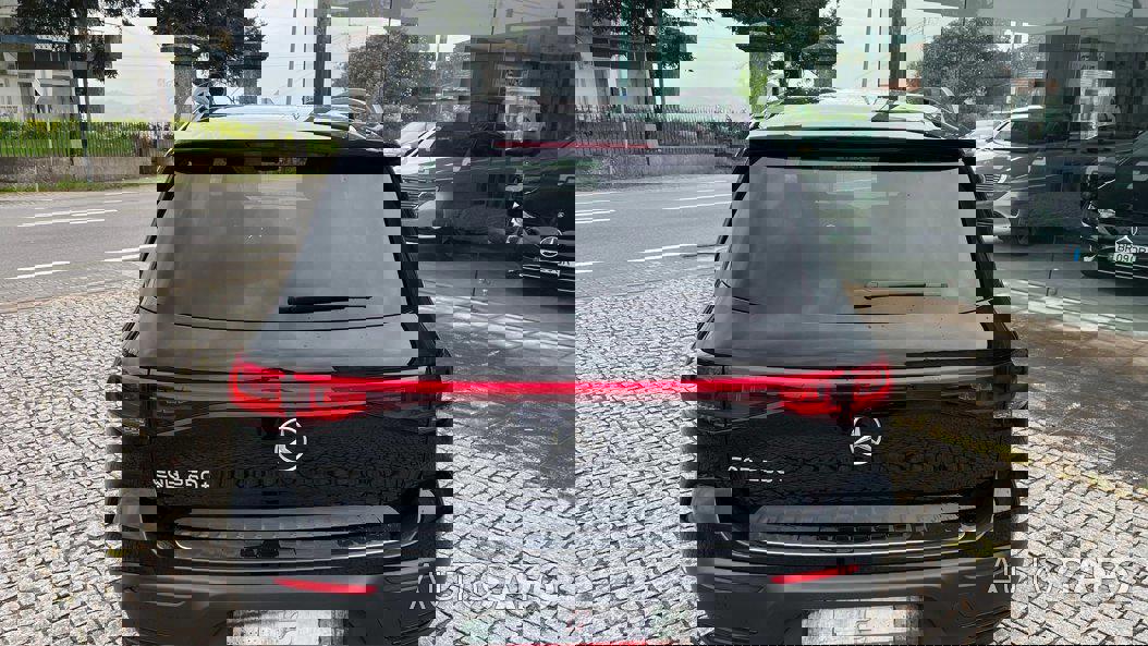 Mercedes-Benz EQB de 2024